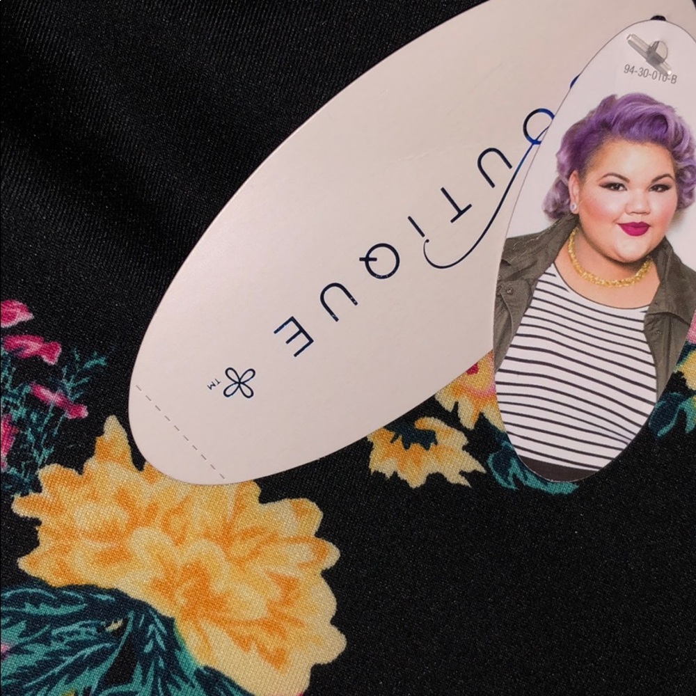 Ashley Nell Tipton for Boutique floral skirt - Picture 6 of 8